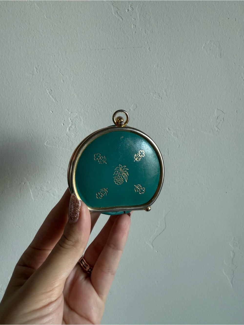 Vintage Expandable Change purse Kiss Lock Leather Made In Spain teal and gold